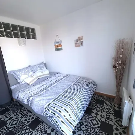 Avec Terrasse Proche - Classe 2 Etoiles * Cucq